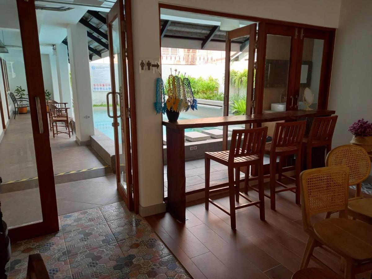 Valentier Cafe And Hotel Chiang Mai Extérieur photo