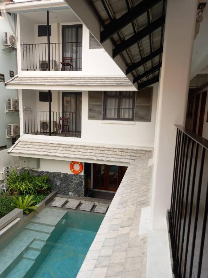 Valentier Cafe And Hotel Chiang Mai Extérieur photo